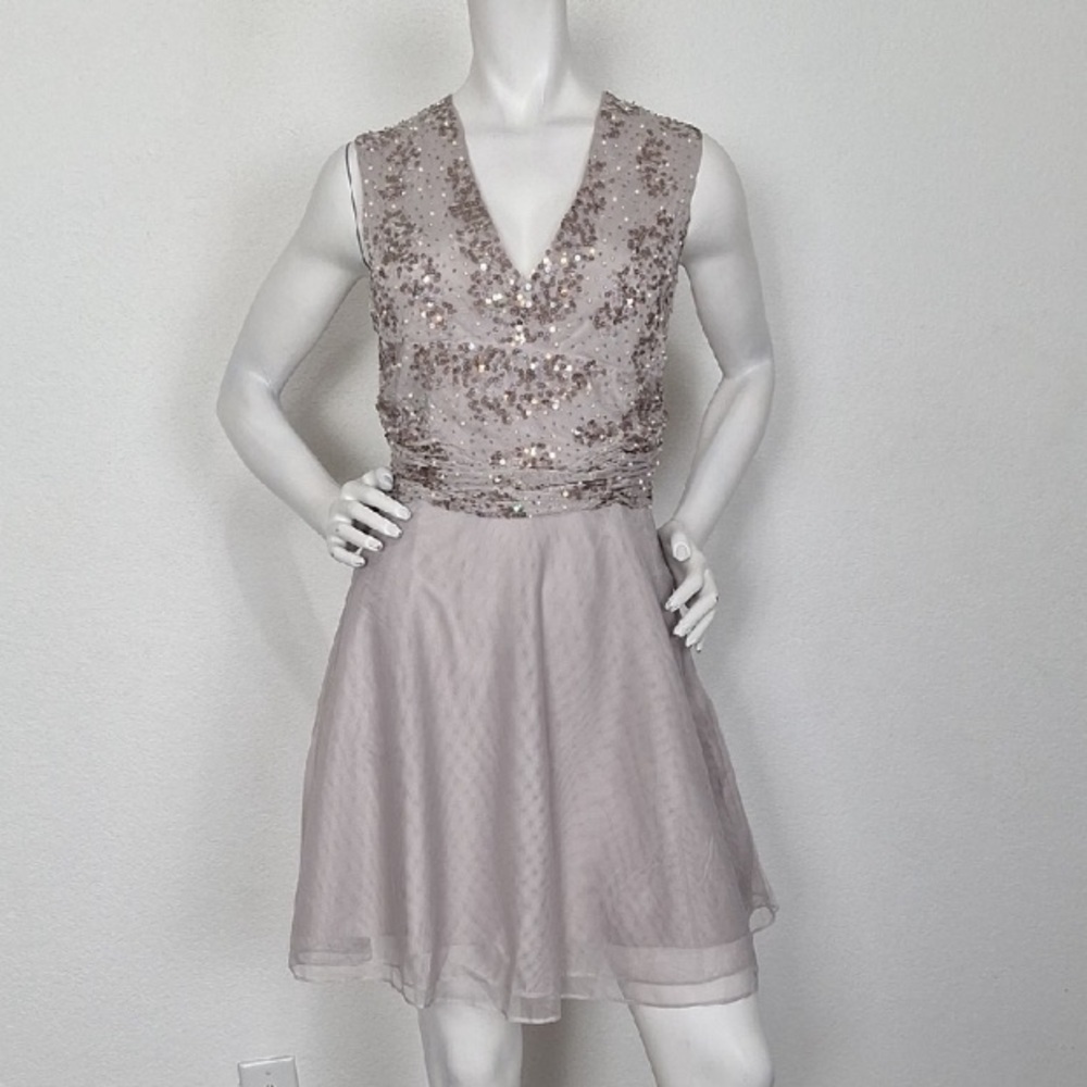 ASOS "NEW" Taupe Sequin V-Neck Tulle Romantic Elegant Sleeveless Dress Size 10
